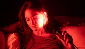 How to Use Red Light Therapy at Home on Face?