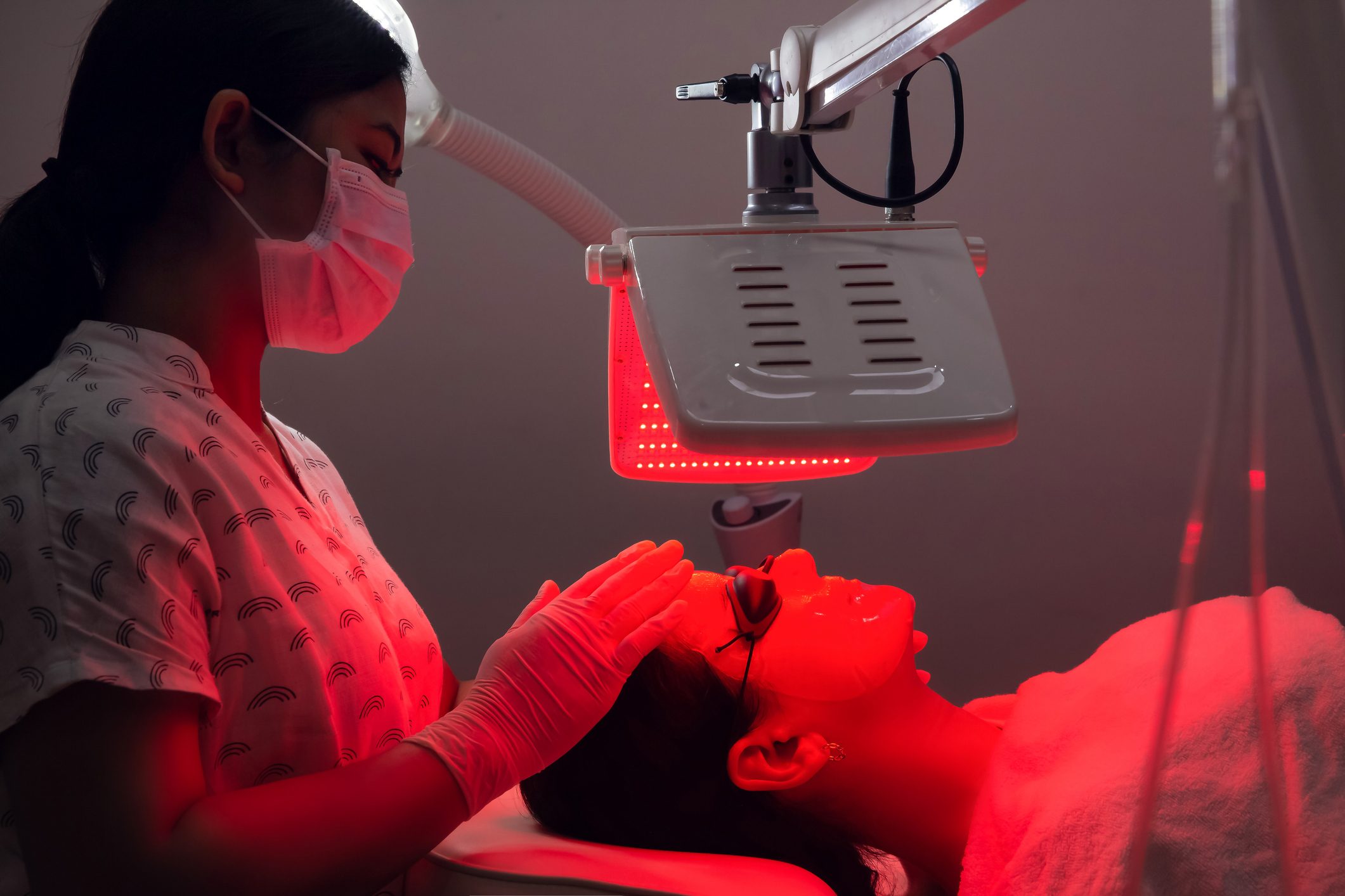 How Many Red Light Therapy Sessions Do You Need to See Results?