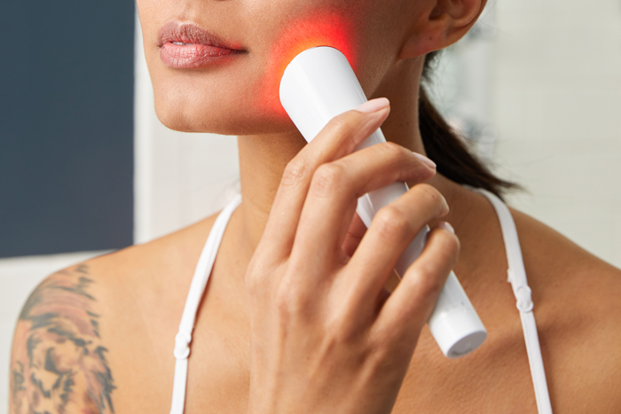 Best Handheld LED Light Therapy Devices for Pain